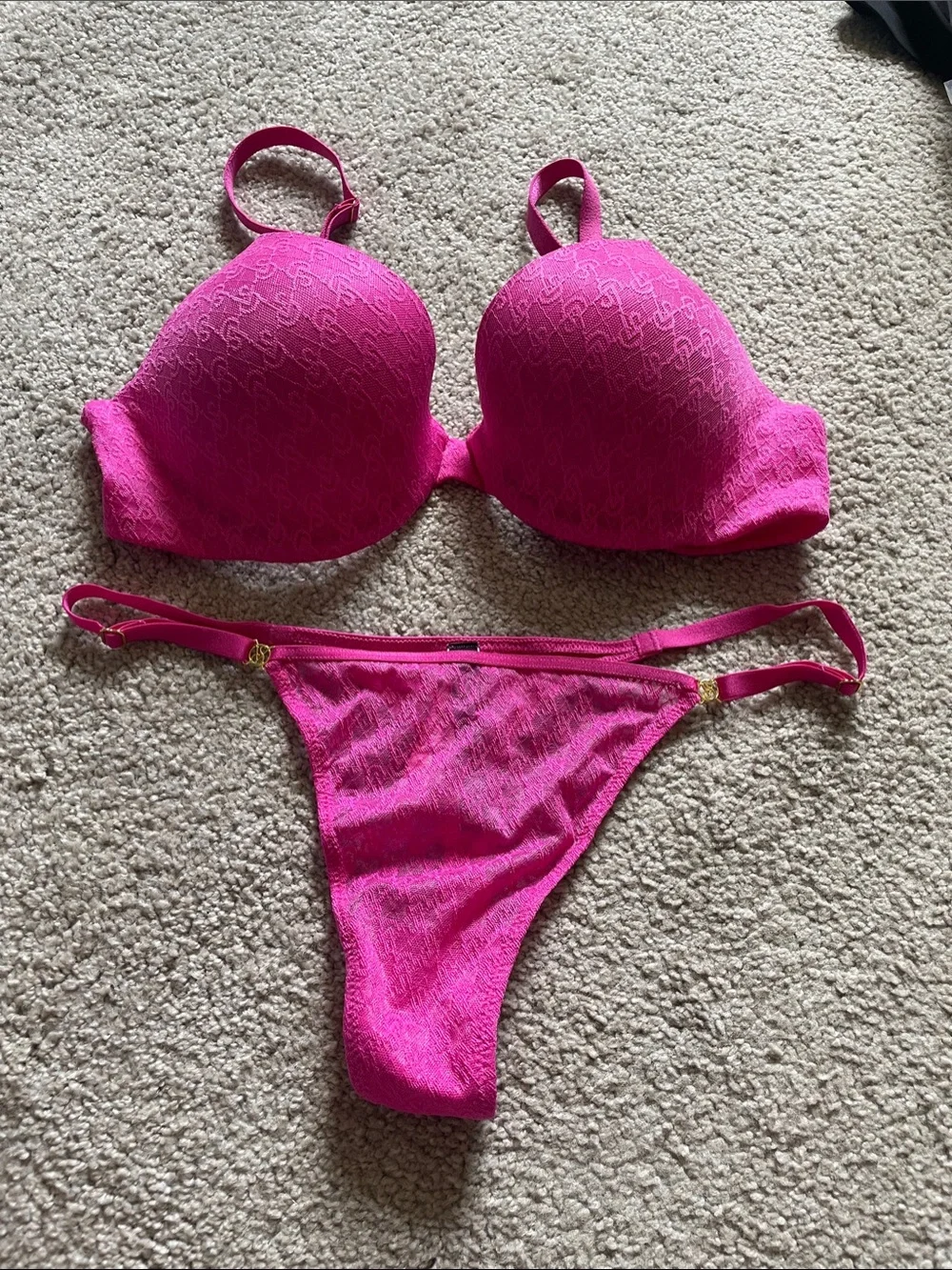 Victoria's Secret Fuchsia Lace Push-Up Bra & Thong Set